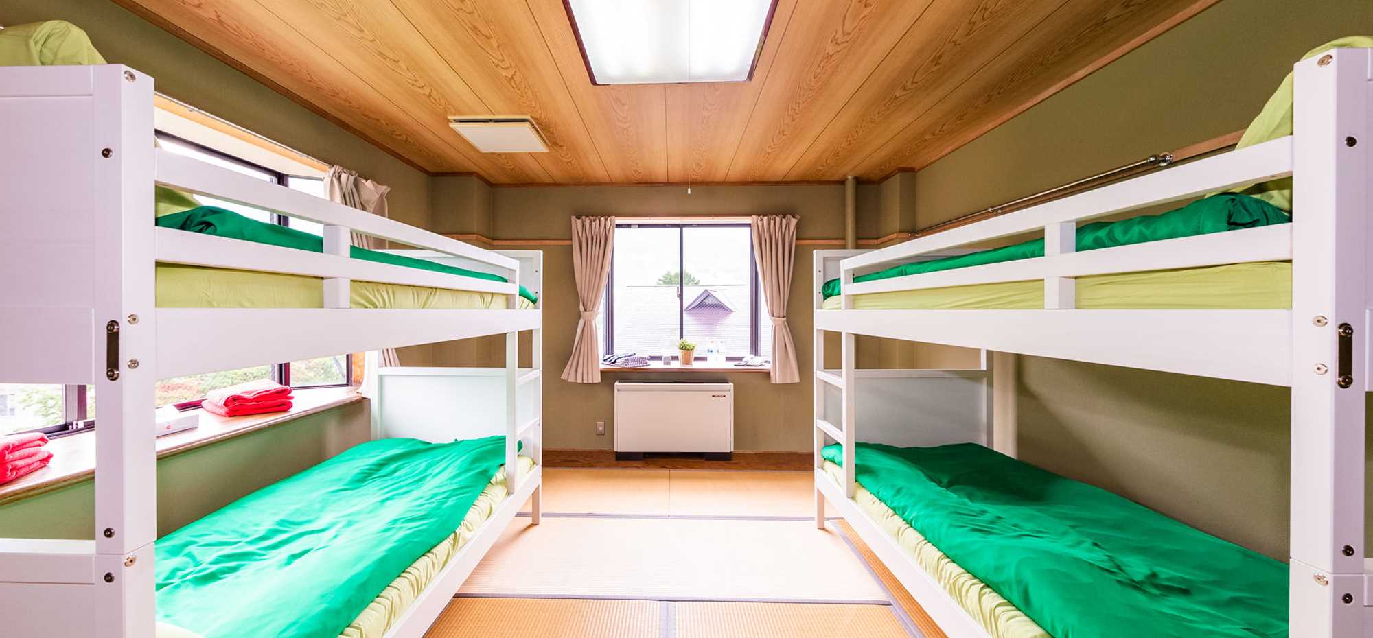 quadruple room