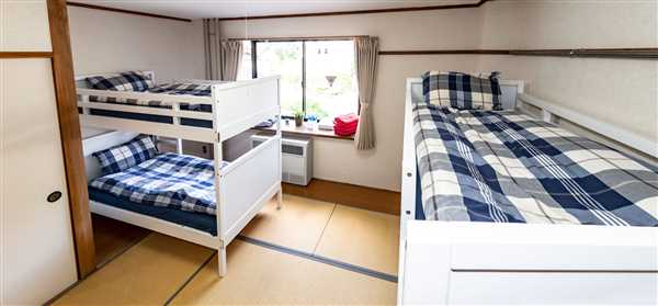 quadruple room